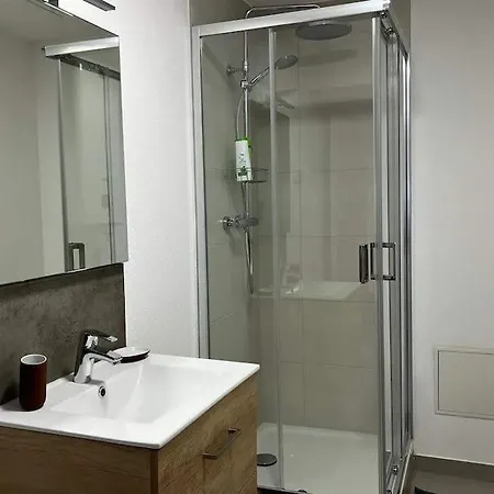 Le Colibri-park. Gratuit- Prox.musee Automobile Apartament *