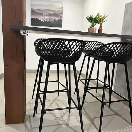 Le Colibri-park. Gratuit- Prox.musee Automobile